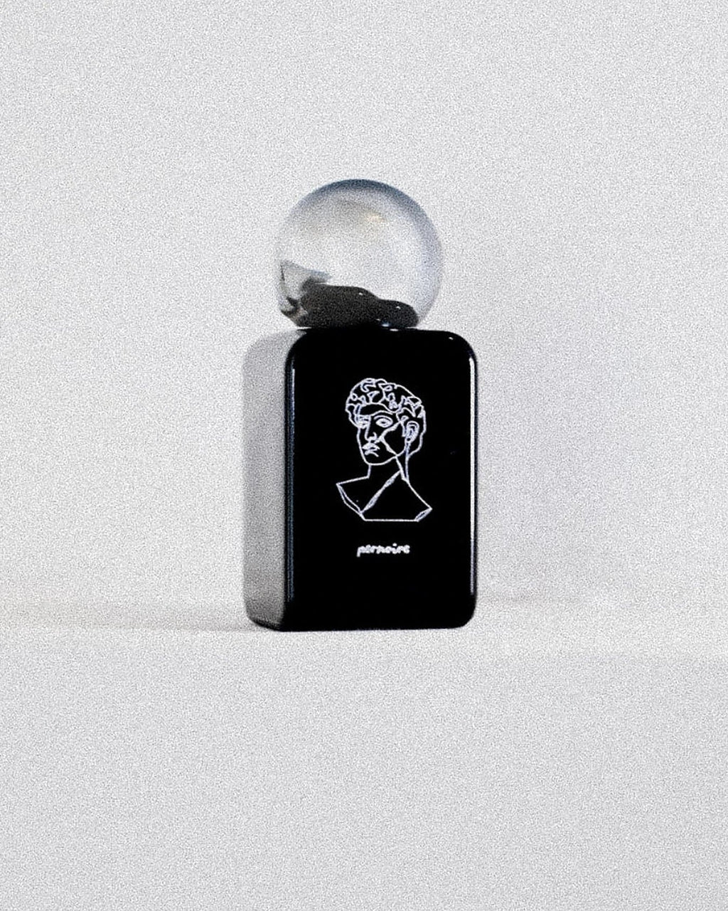 Pernoire Amoral Extrait de Parfum (50ml) - FragranceGems